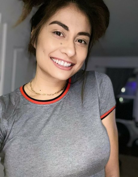 jessieismore high quality model pic