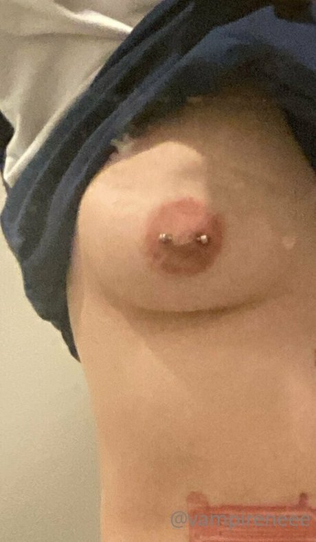 vampireneee pornstar sexy galleries