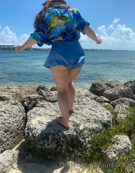 urbabelily erotic actress gallery