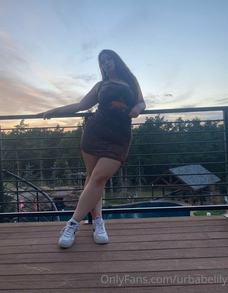 urbabelily nude model galleries