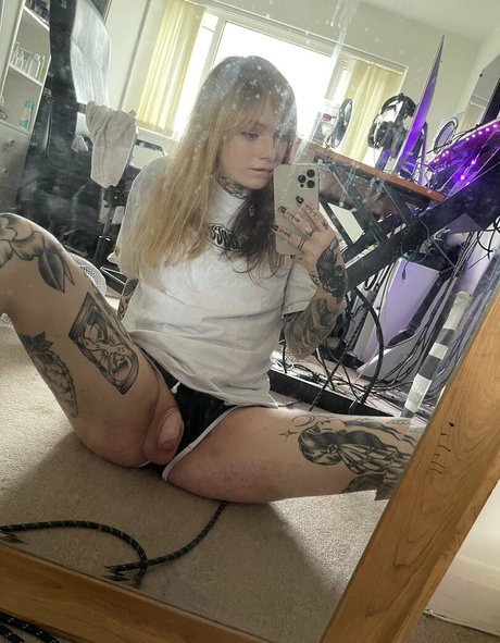 emilypiexo model picture