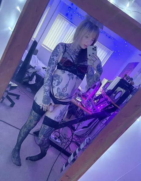 emilypiexo star naked picture