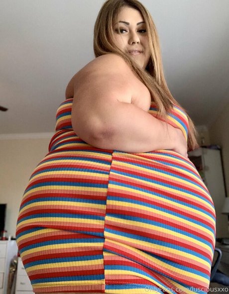 lusciousxxo naked star galleries