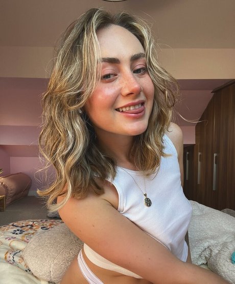 Lanaivy sex pornstar photos