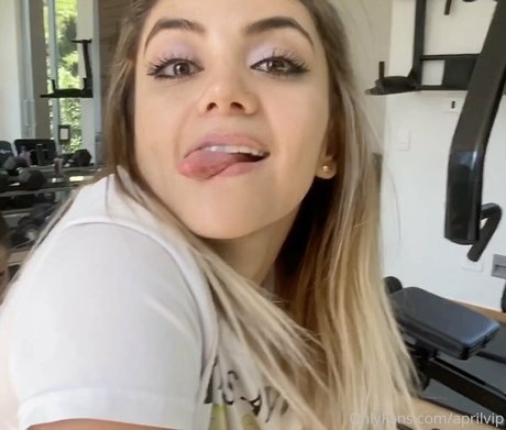 aprilvip pornstar nudes photo