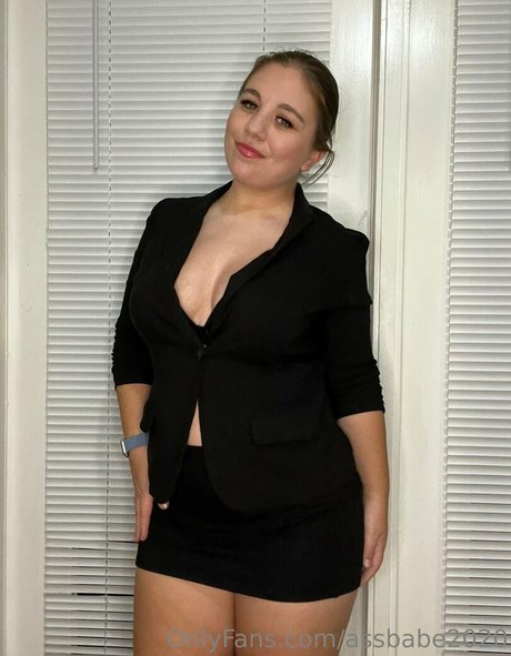 black female onlyfans nude img