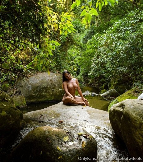 ofcafroditerj hot actress pics