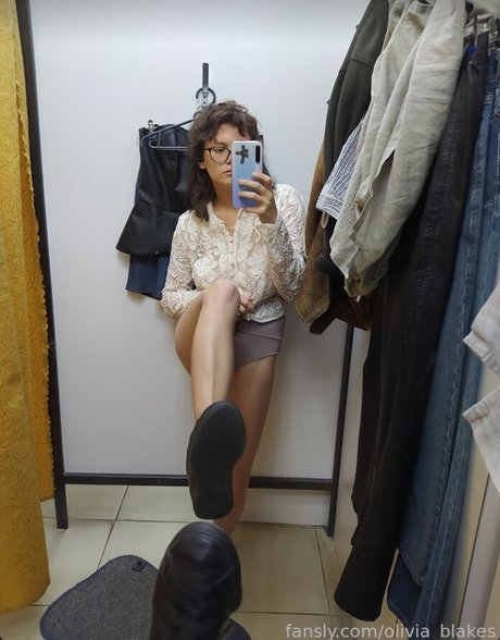 Olivia Blakes erotic star img