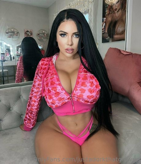 justadorkthatglewup naked model pics