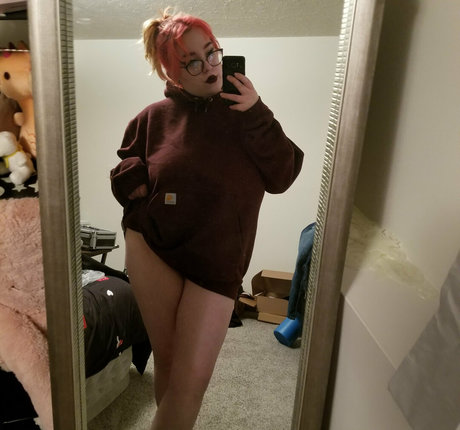 pech os nude model image