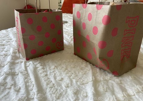 blonde secretary onlyfans hd picture