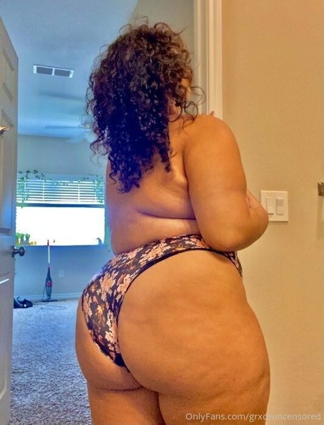 Grxceuncensored beautiful model photo