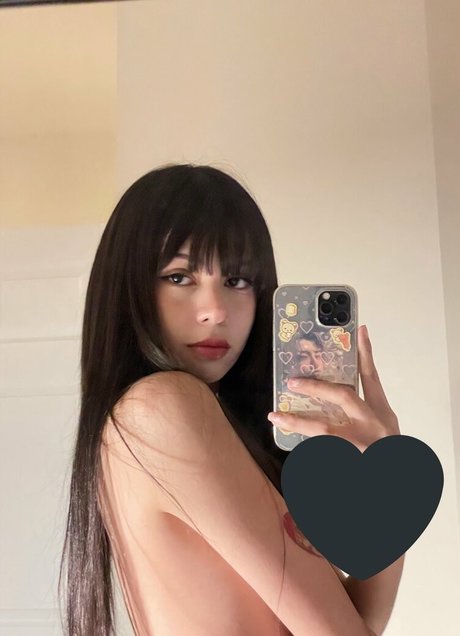 Asukassy Senjouu nude actress galleries