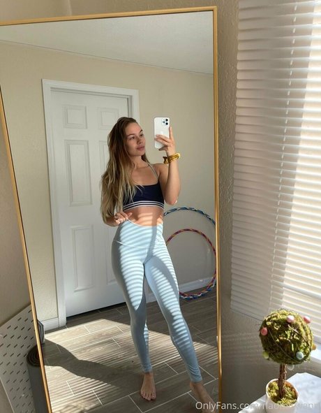 naomiswann exclusive star pictures