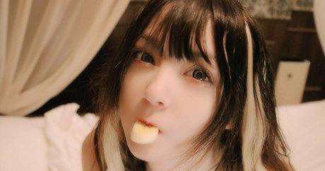 asian brunette onlyfans nude images