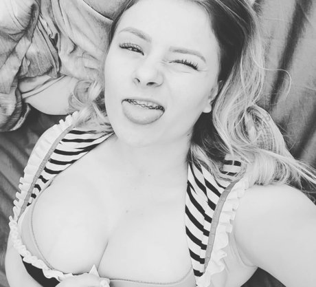 blonde shemale onlyfans hot sex galleries