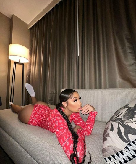 giant tits onlyfans free naked photo