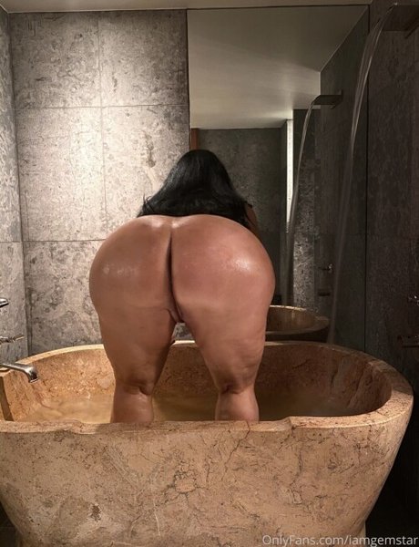 Gemstar naked model galleries