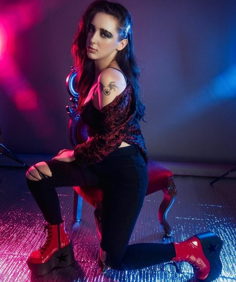 hooters onlyfans nudes photo