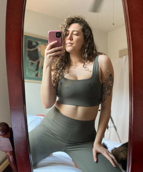 Nicole Quinn star pretty pics