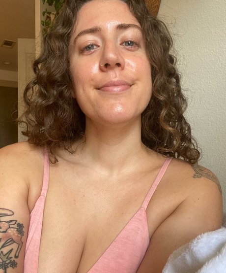 Nicole Quinn naked star pic