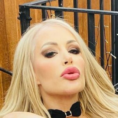 Anna Kelemen hd star pics