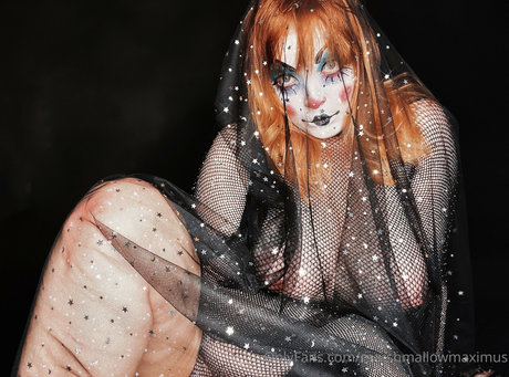 Marshmallowmaximus nude star pic