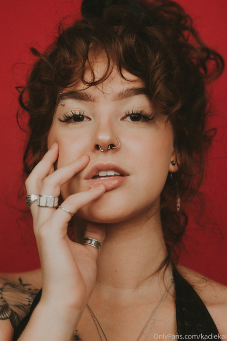 kadiekai model top archive