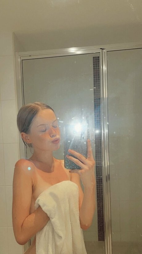 Onlyfanswmadi model nudes pictures