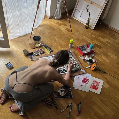 Lilbiii Sashatman pretty pornstar images