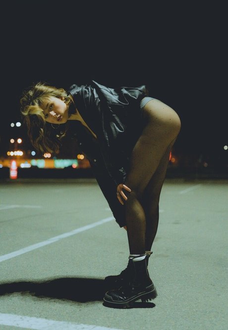 Lilbiii Sashatman pornstar hd photo