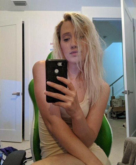 Jenbear92 model beautiful picture