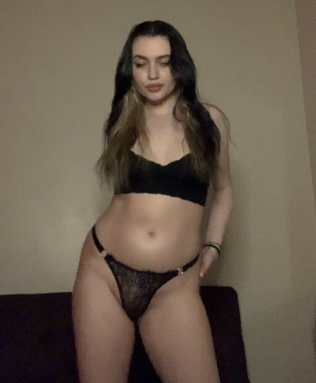 Cloudeeuh erotic model gallery