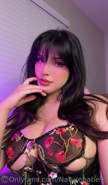 Deya Demarco model best photos