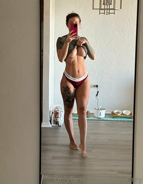 Natalie Rey pornstar nudes pics