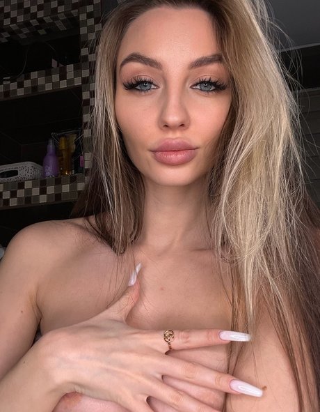 Darina Deinega pornstar hot photos