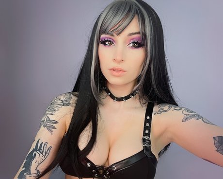 Kayla Erin pornographic model pictures