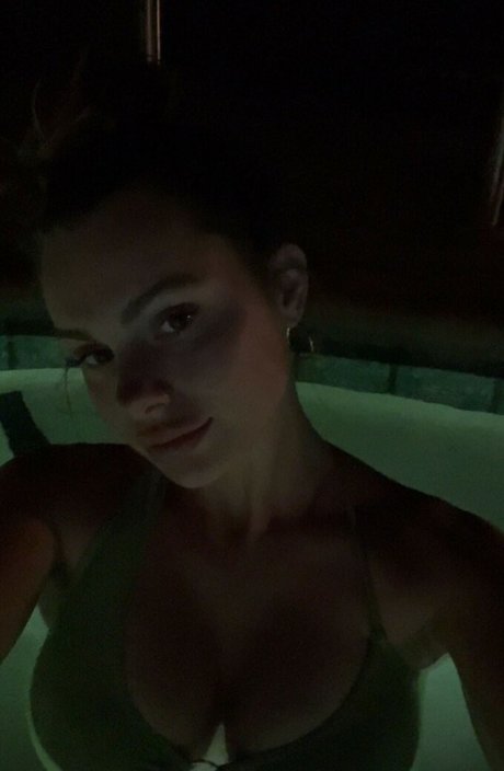 Stepsistaa nude star pic