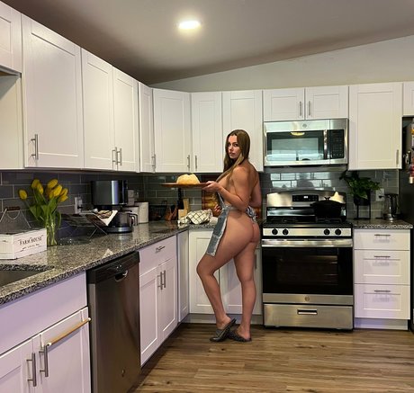 Stepsistaa free model gallery