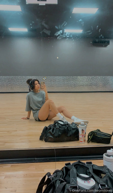 Keomiloves pornstar hot img