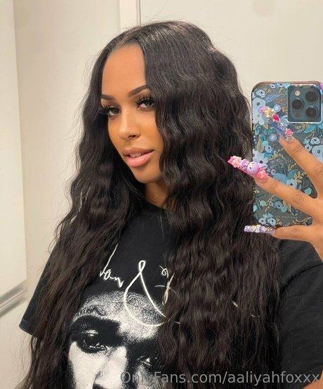 Aaliyah Foxxx model adult pic