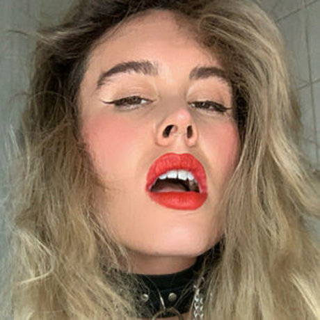 Bad Lou Lou star beautiful img