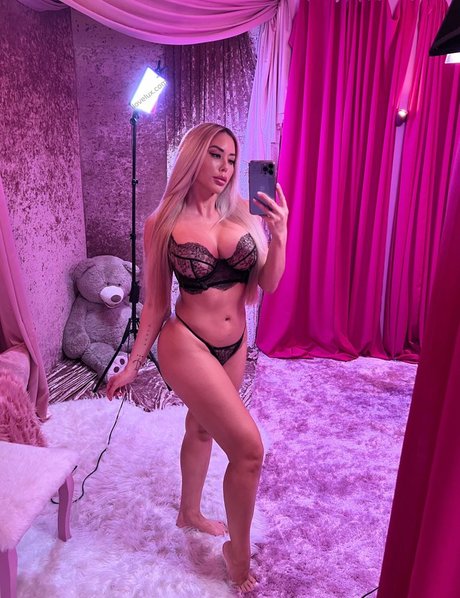 Luxiboo sex actress img