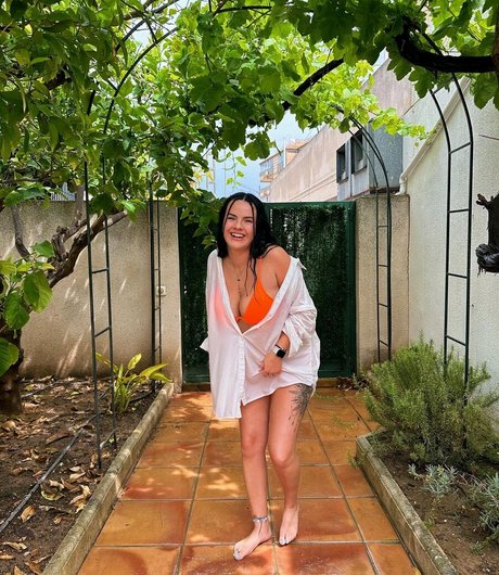 Justine slater free model picture