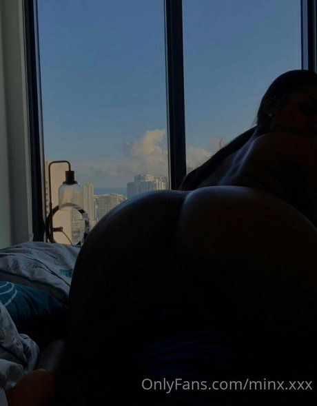 Minx XXX adult model picture