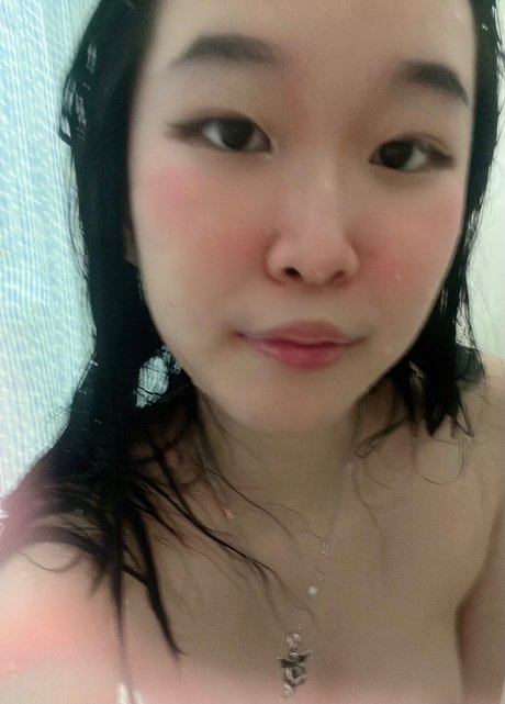 aiyuens beautiful pornstar photo