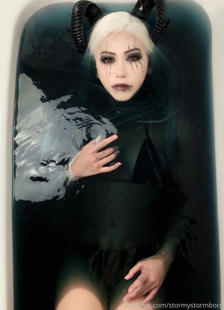 blonde babe onlyfans free nude galleries