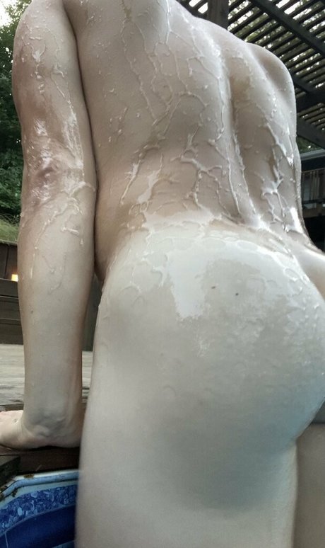 makaarons pornstar top pic