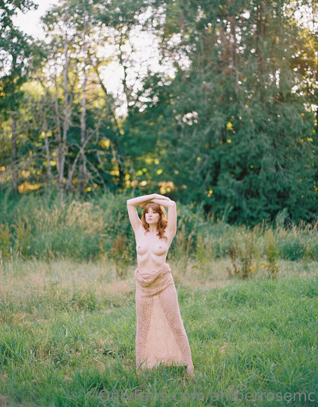 busty redhead teen onlyfans nudes img