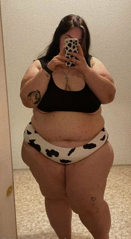 perla exclusive model hd picture